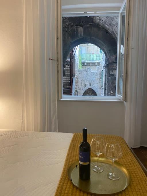 Appartement Diokletian'S Golden Nest à Split Extérieur photo